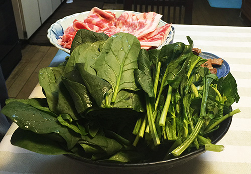 16肉とほうれん草
