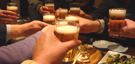 01 ビールで乾杯.jpg