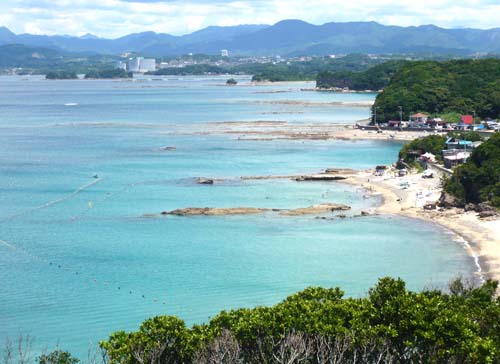 06 記念館から遠景.jpg